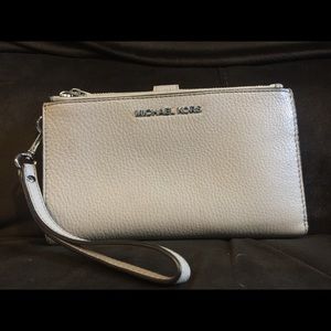 Michael Kors Adele leather smartphone wristlet